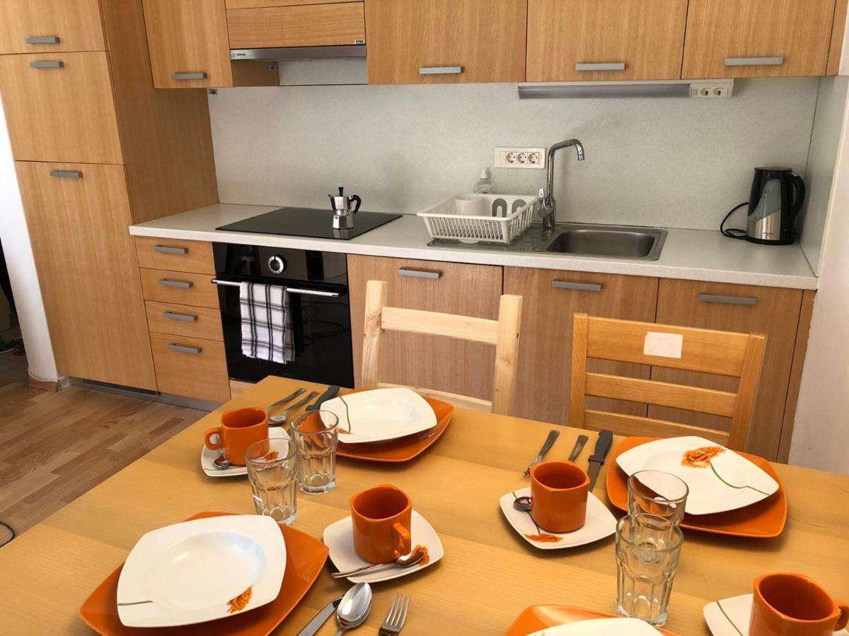 Apartma Runi Pod Zlato Lisico Pekre Exterior foto